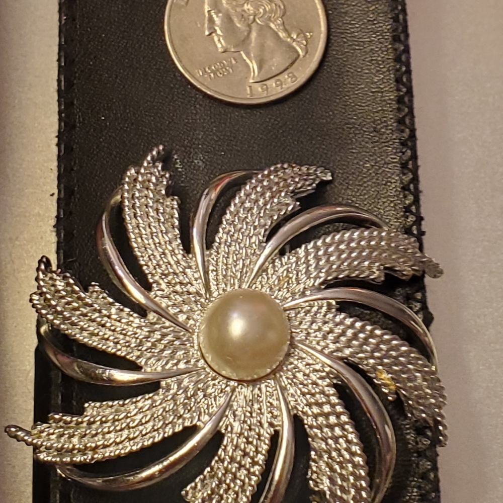 Vintage Sarah Coventryl Sunburst Brooch